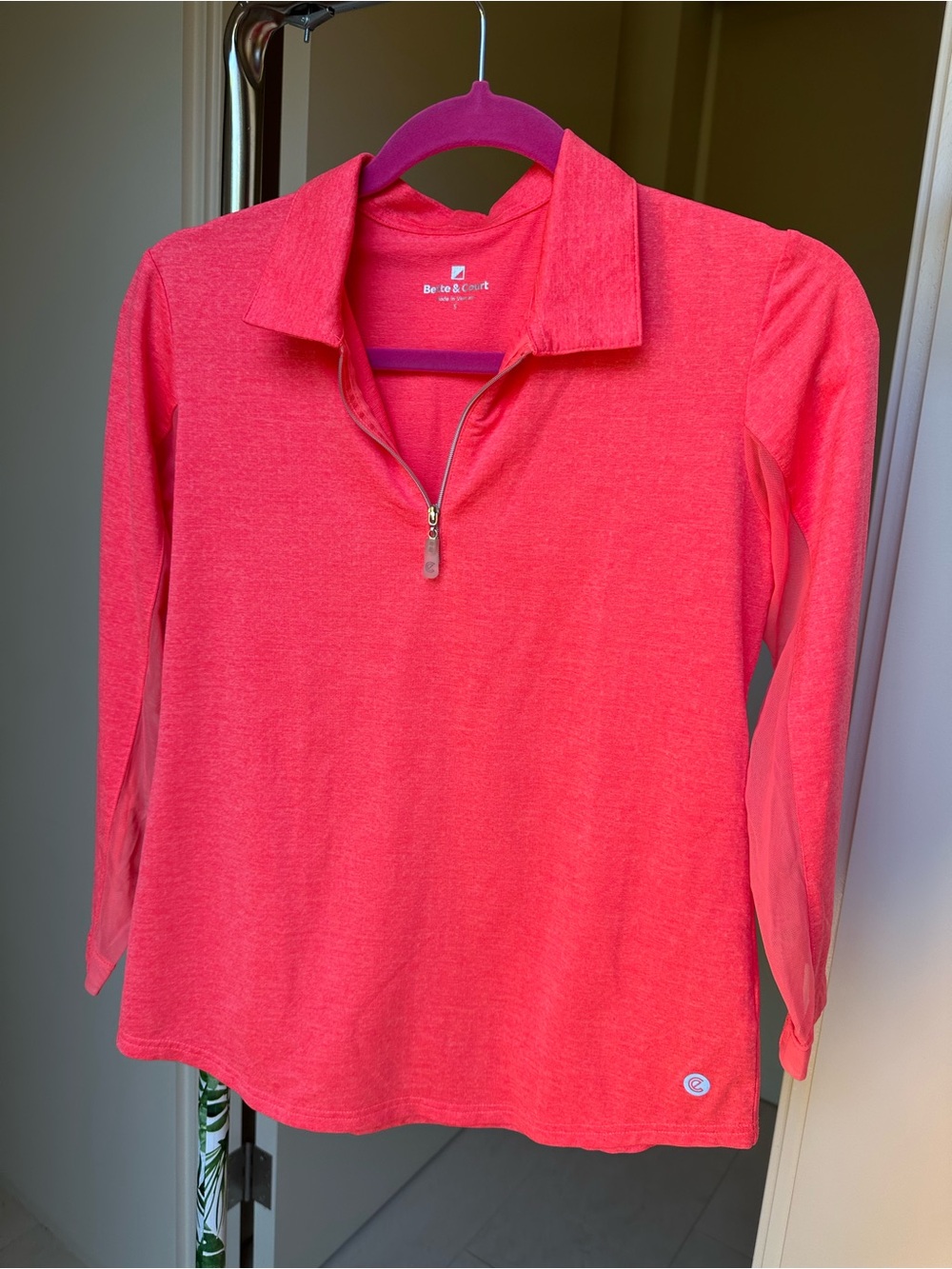 Bette & Coury Women's Bright Coral 3/4 Sleeve Quarter-Zip Polo